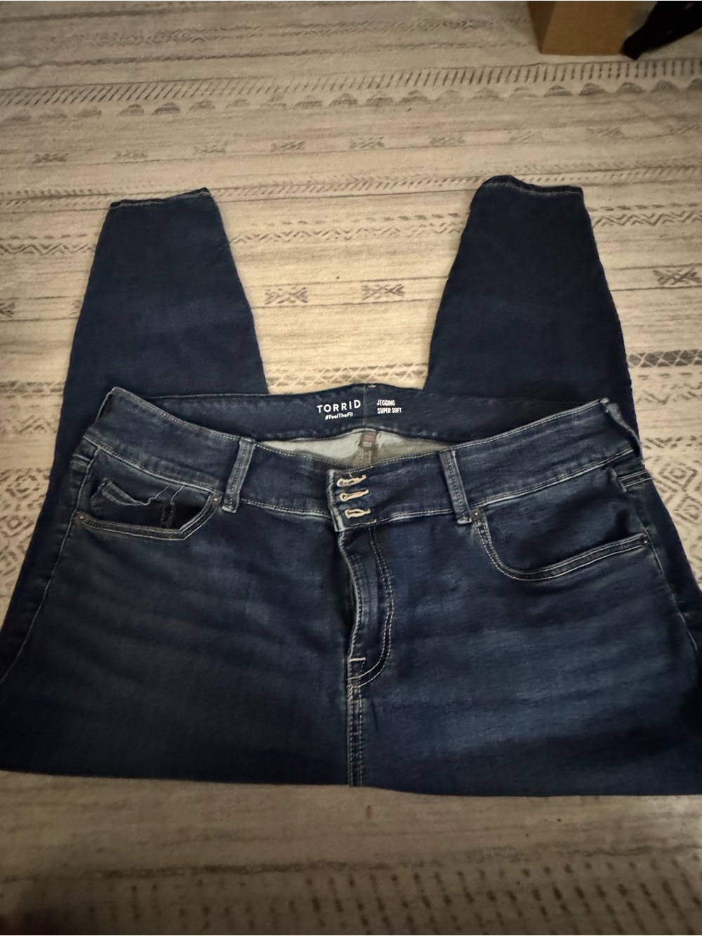 Torrid super soft jegging 22s